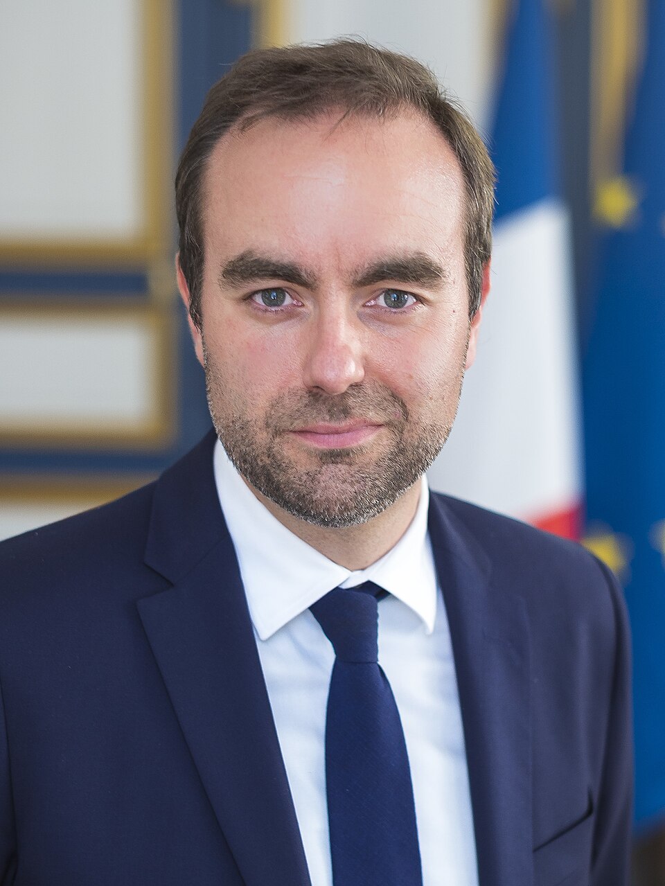 Sébastien Lecornu tente de stabiliser la France avec un nouveau gouvernement