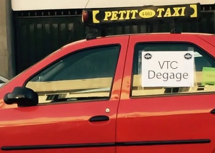 Vague des applications VTC au Maroc : entre succès populaire et flou juridique