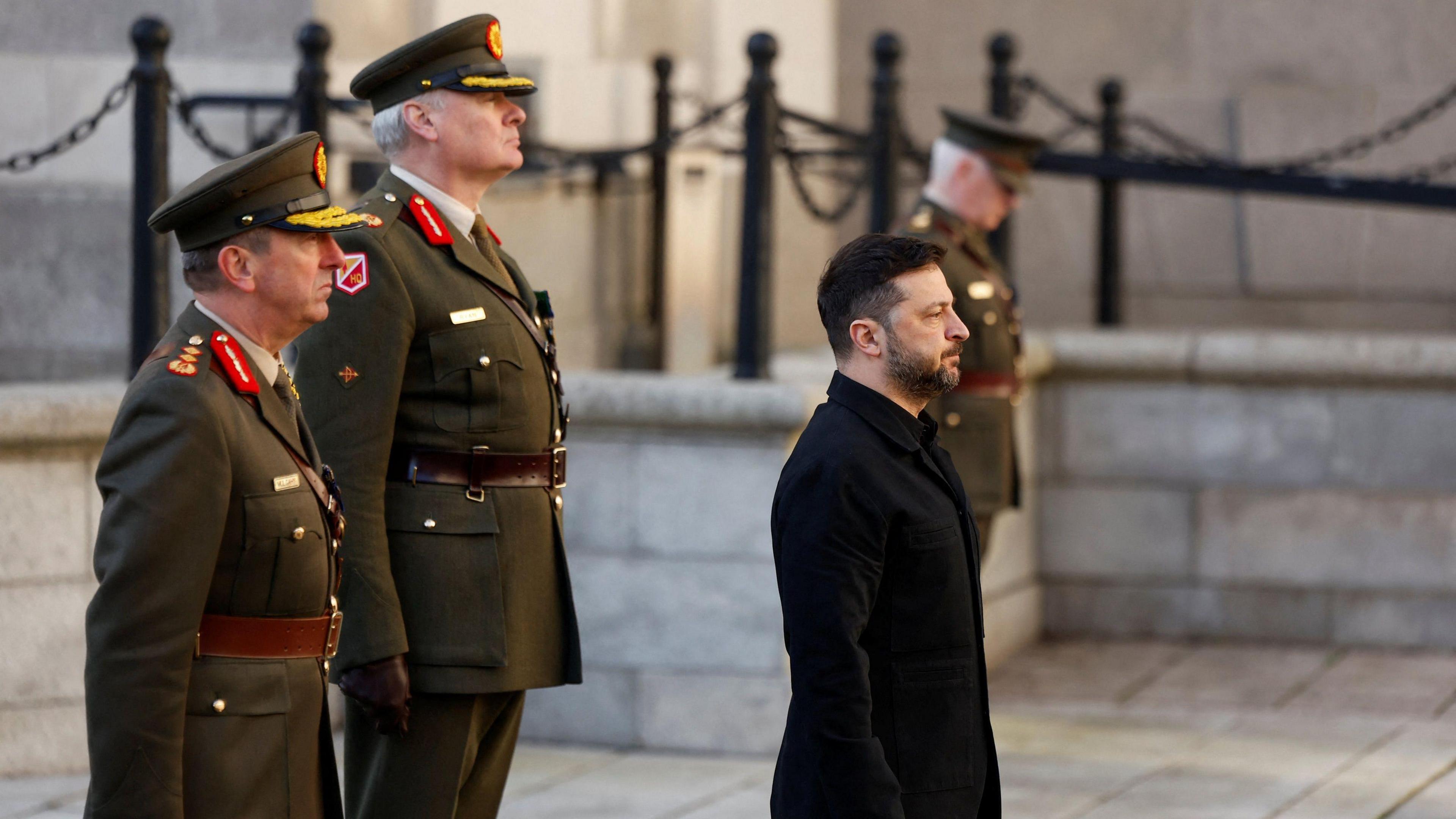 Guerre en Ukraine : des drones repérés près du vol de Zelenskyy à Dublin, alerte internationale